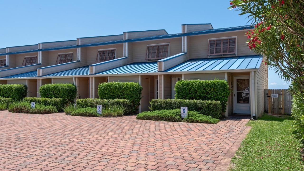 Holiday home Blue Nine 9 *